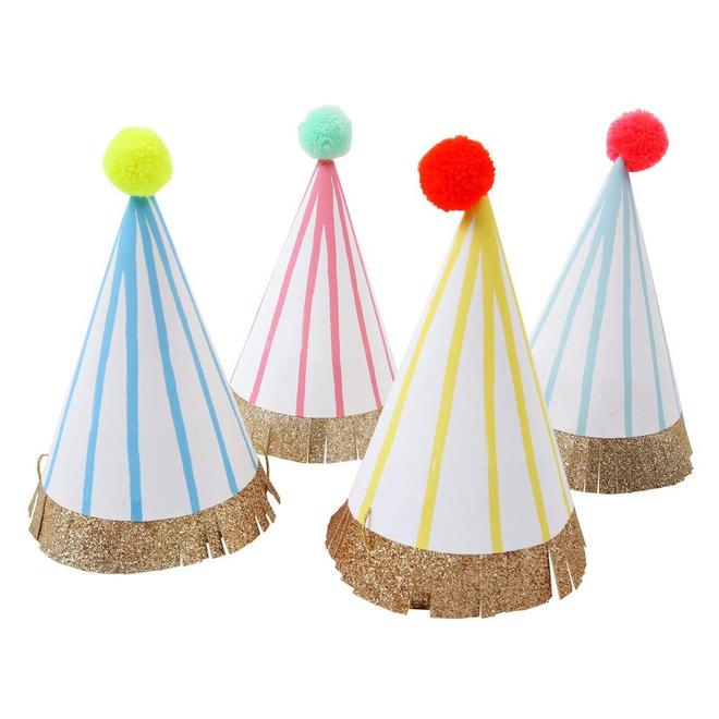 Sombreros de fiesta con pompones a rayas